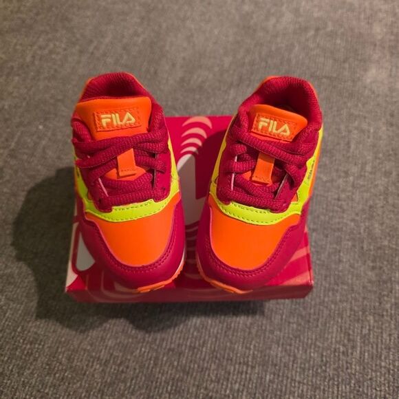 FILA Other - FILA Infants Sz 6 Cress Color Block Sneaker Shoe 7RM02044-832 shor/fred/sfty NIB